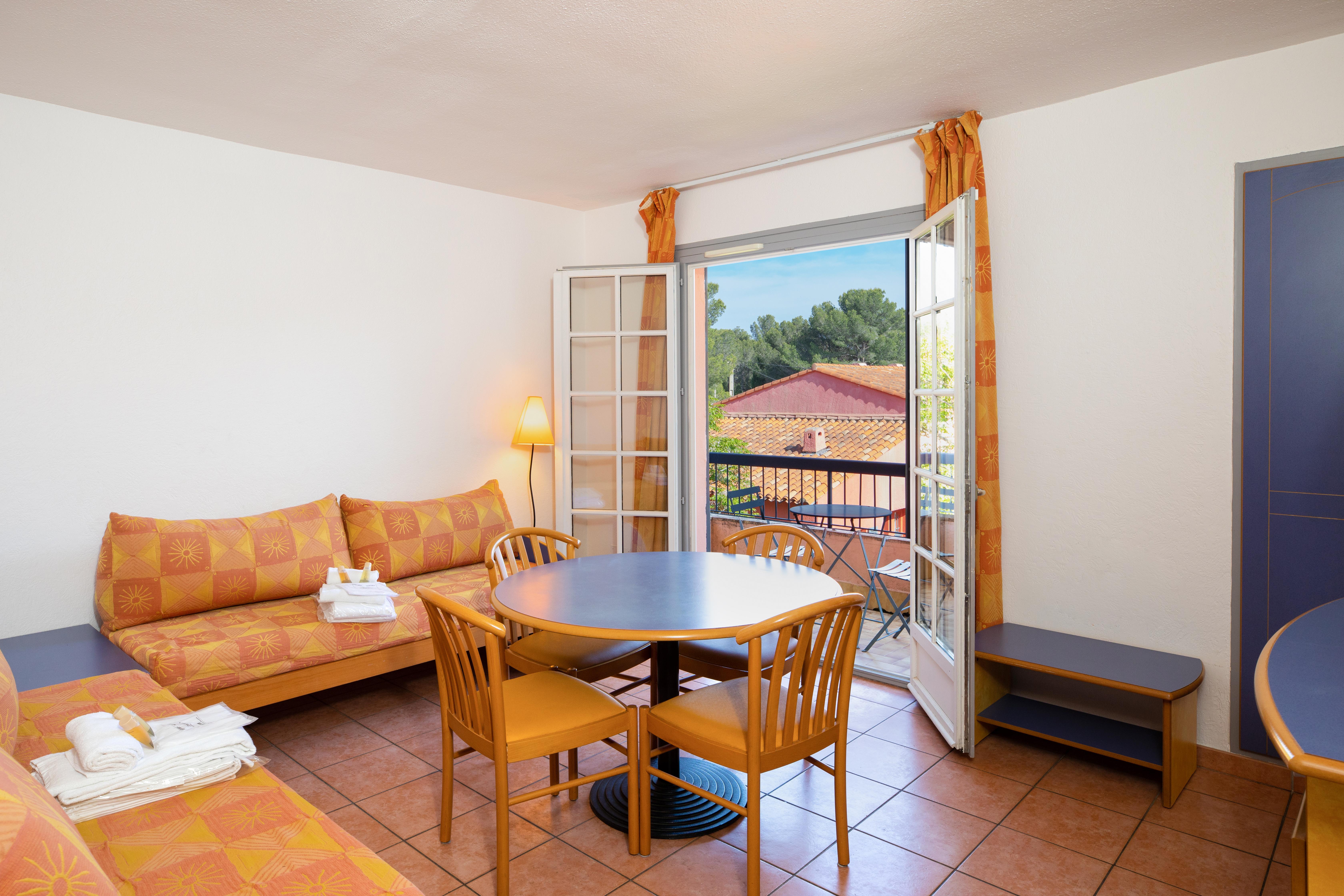 Sowell Residences Chenes Verts Saint-Raphaël Dış mekan fotoğraf